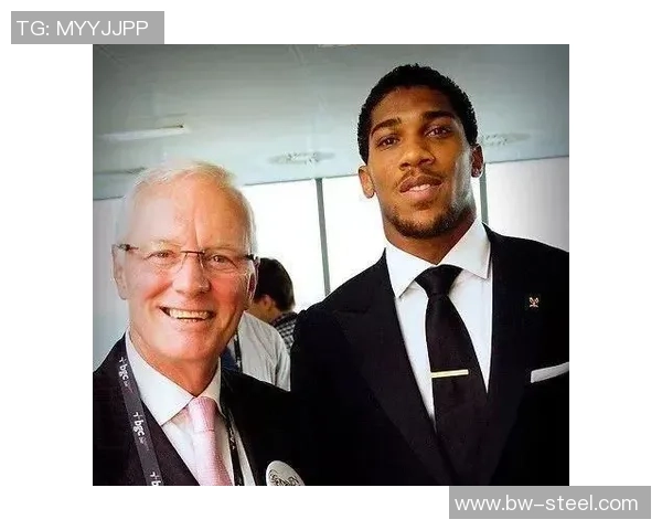 拳王与足球明星身价对比分析揭示运动员财富新趋势